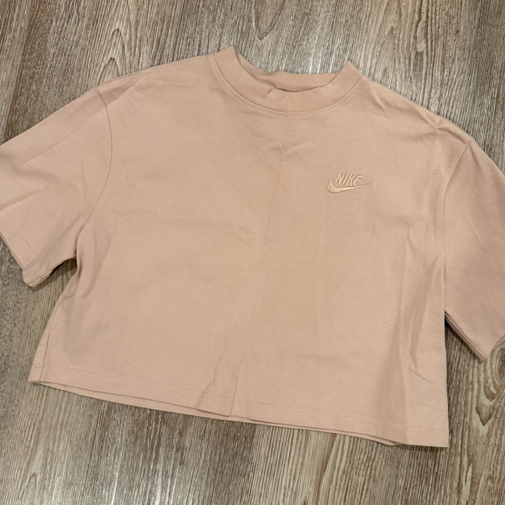 Nike Women's Crop Top